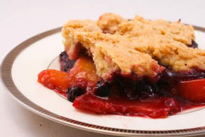 picture of a fruit cobbler